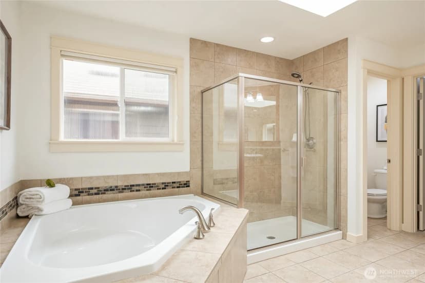Property photo for 10711 Elliston Way Ne, Redmond photo 23
