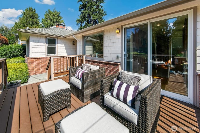 Property photo for 9240 Fauntleroy Way Sw, Seattle photo 10