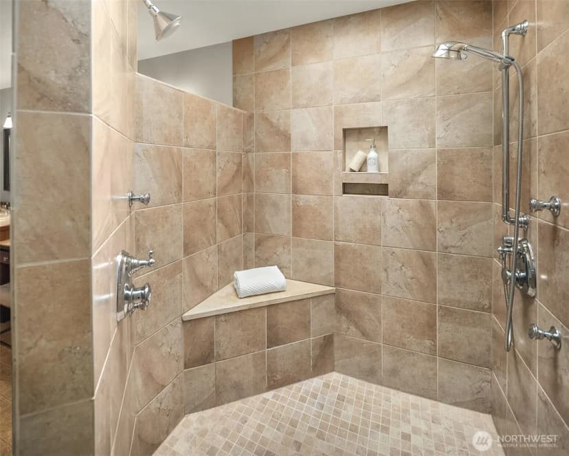 Property photo for 14738 Bear Creek Road Ne, Woodinville photo 25
