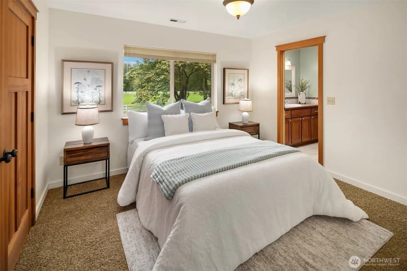 Property photo for 14738 Bear Creek Road Ne, Woodinville photo 29