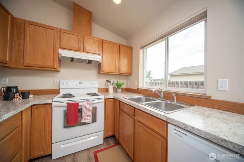 Property photo for 608 E Remington Drive, Ellensburg photo 9