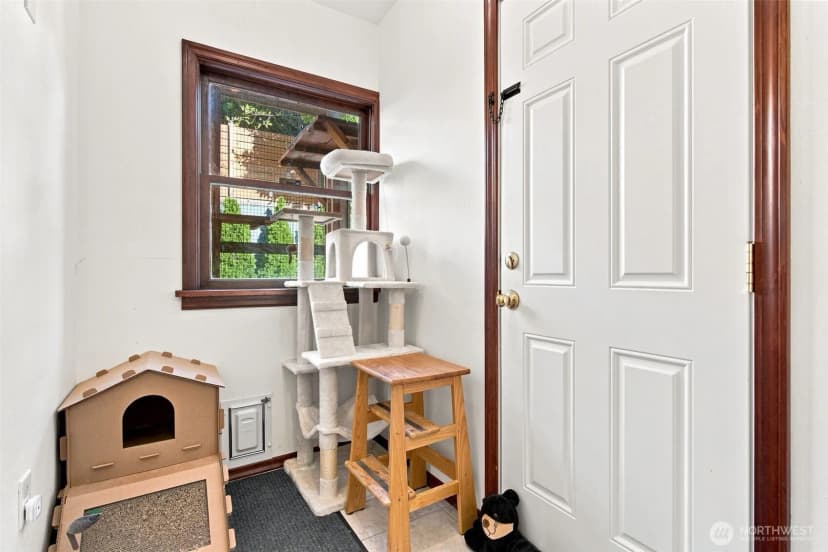 Property photo for 912 Pacific Avenue, Bremerton photo 23