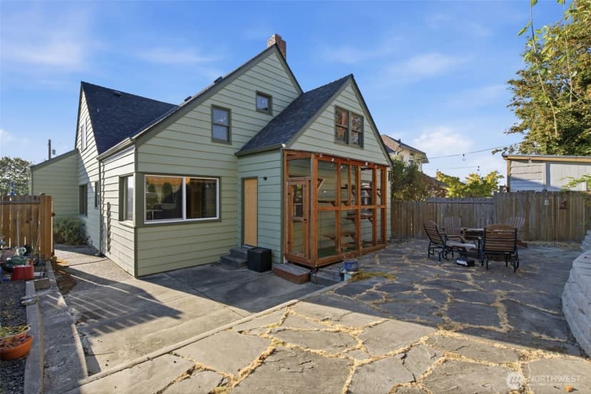 Property photo for 912 Pacific Avenue, Bremerton photo 32