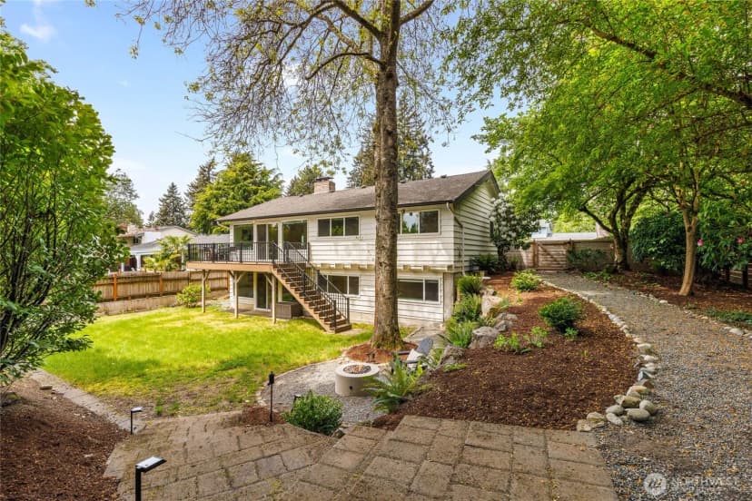 Property photo for 7047 Ne 138th Street, Kirkland photo 29