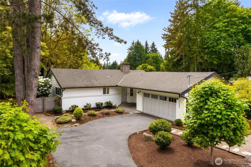 Property photo for 7047 Ne 138th Street, Kirkland photo 34