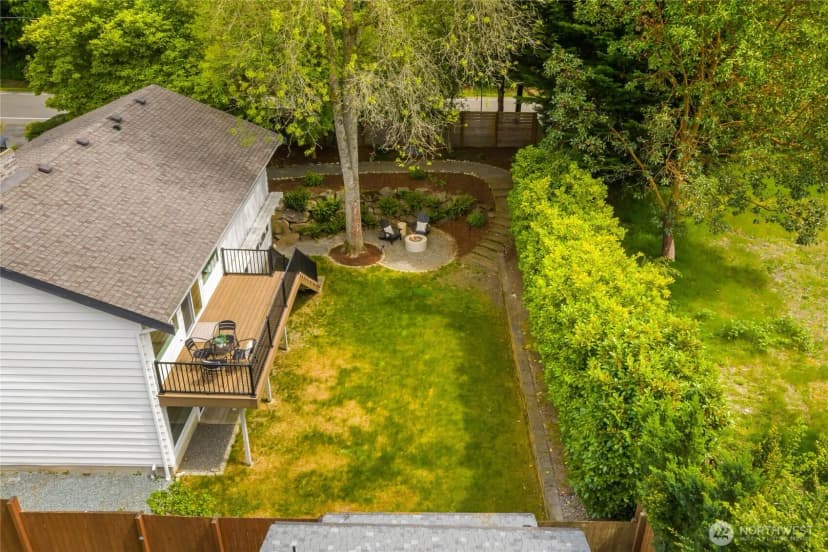 Property photo for 7047 Ne 138th Street, Kirkland photo 32