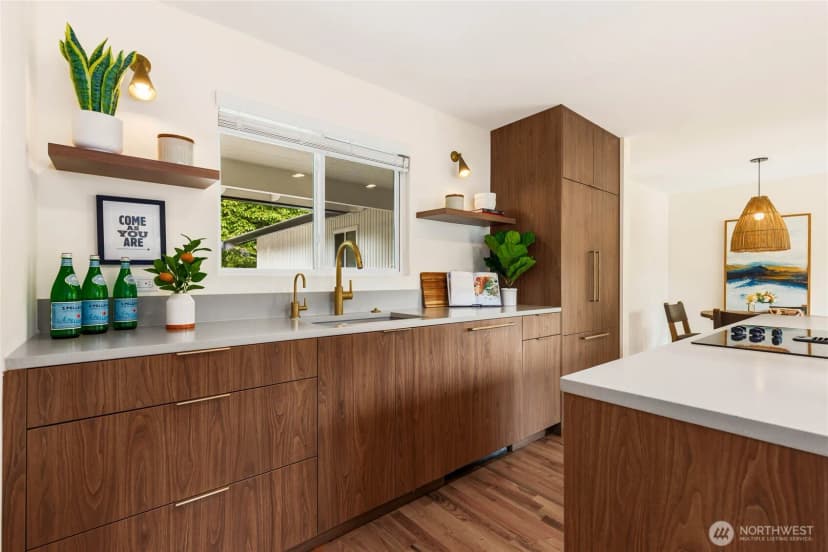 Property photo for 7047 Ne 138th Street, Kirkland photo 13