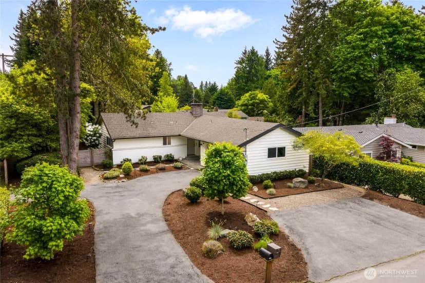 Property photo for 7047 Ne 138th Street, Kirkland photo 36