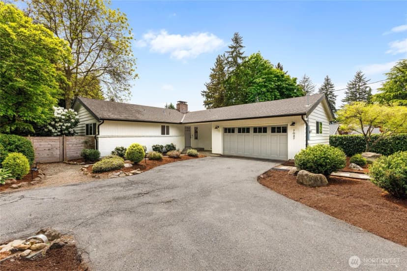 Property photo for 7047 Ne 138th Street, Kirkland photo 35