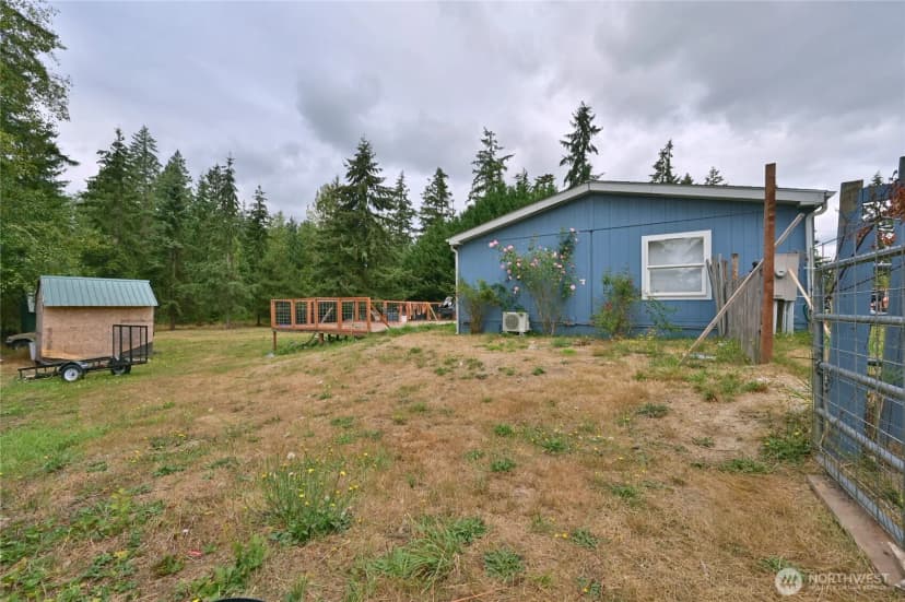 Property photo for 29708 7th Avenue E, Roy photo 11