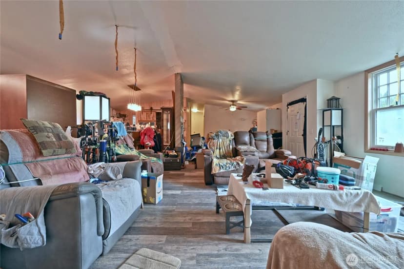 Property photo for 29708 7th Avenue E, Roy photo 18