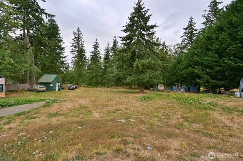 Property photo for 29708 7th Avenue E, Roy photo 10