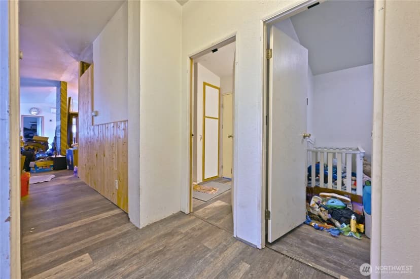 Property photo for 29708 7th Avenue E, Roy photo 31