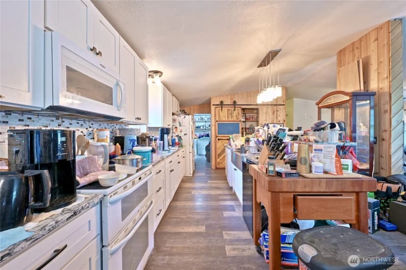 Property photo for 29708 7th Avenue E, Roy photo 15