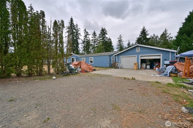 Property photo for 29708 7th Avenue E, Roy photo 4