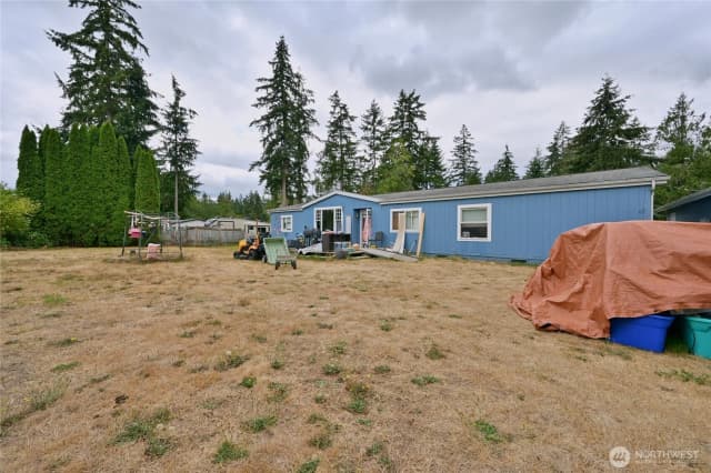 Property photo for 29708 7th Avenue E, Roy photo 3