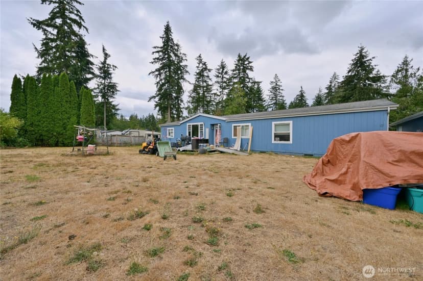 Property photo for 29708 7th Avenue E, Roy photo 3