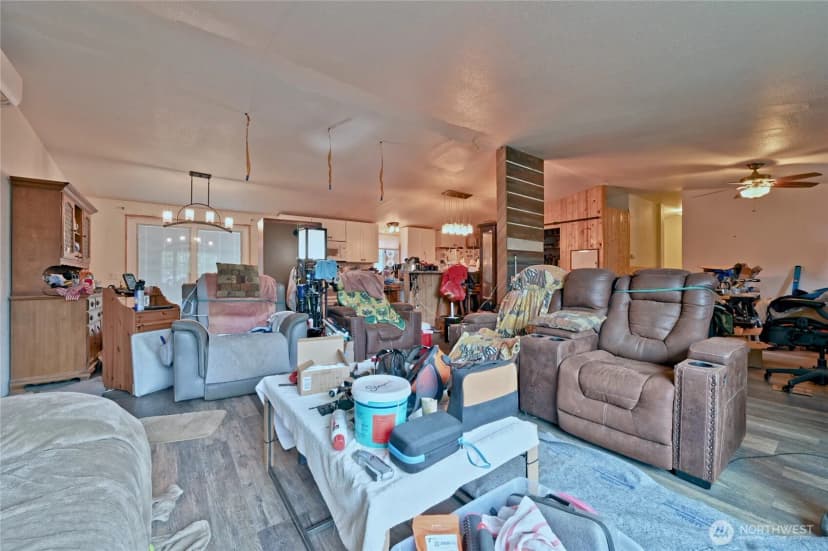Property photo for 29708 7th Avenue E, Roy photo 19