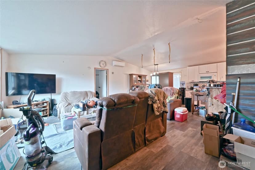 Property photo for 29708 7th Avenue E, Roy photo 20