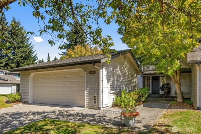 Property photo for 6520 113th Place Se, Bellevue