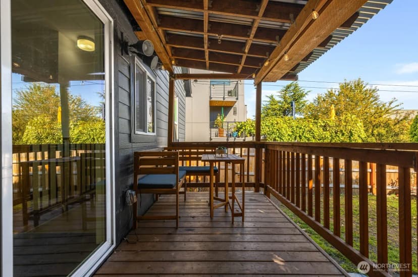 Property photo for 4430 29th Avenue W, Seattle photo 28
