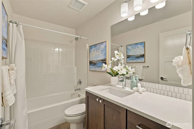 Property photo for 18504 Wallingford Avenue N, Shoreline photo 5