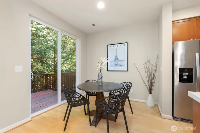 Property photo for 3900 Ne 4th Circle, Renton photo 6
