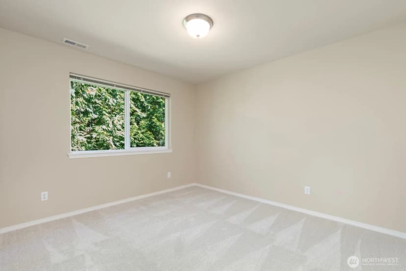 Property photo for 3900 Ne 4th Circle, Renton photo 22