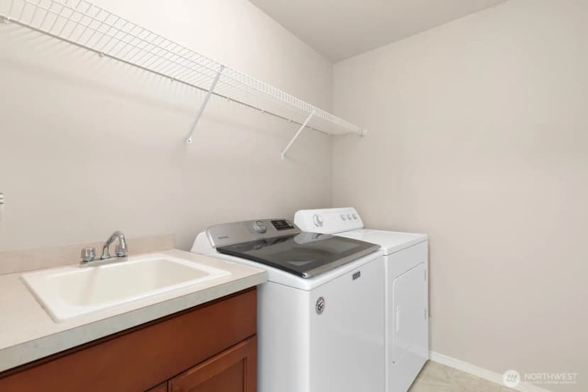 Property photo for 3900 Ne 4th Circle, Renton photo 23