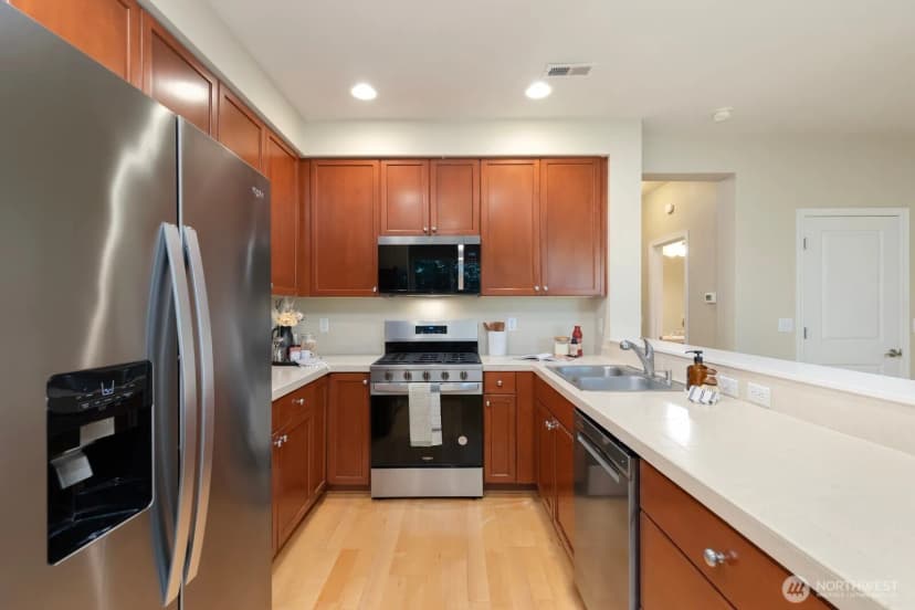 Property photo for 3900 Ne 4th Circle, Renton photo 10