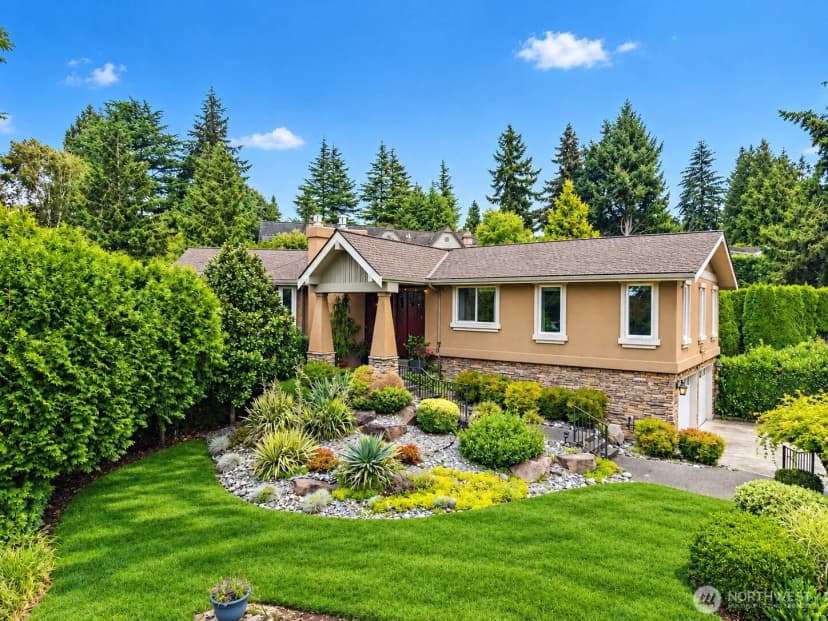 Property photo for 1216 88th Place Ne, Clyde Hill