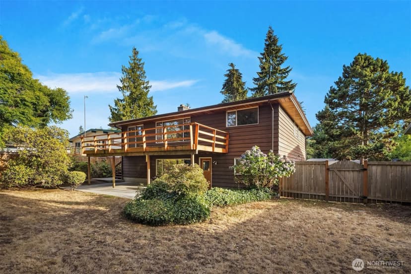 Property photo for 8619 Maple Lane, Edmonds photo 26