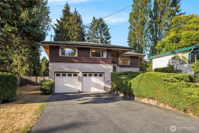 Property photo for 8619 Maple Lane, Edmonds
