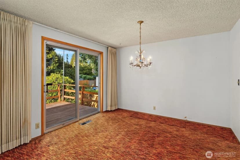 Property photo for 8619 Maple Lane, Edmonds photo 6
