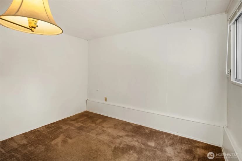 Property photo for 8619 Maple Lane, Edmonds photo 22