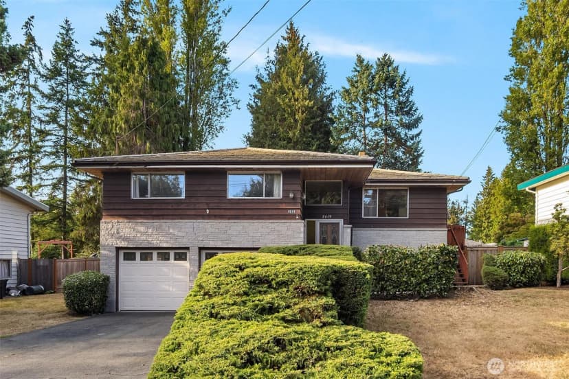Property photo for 8619 Maple Lane, Edmonds photo 27
