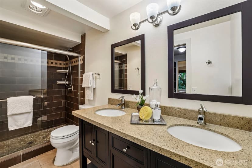 Property photo for 1250 Taylor Avenue N #102, Seattle photo 17