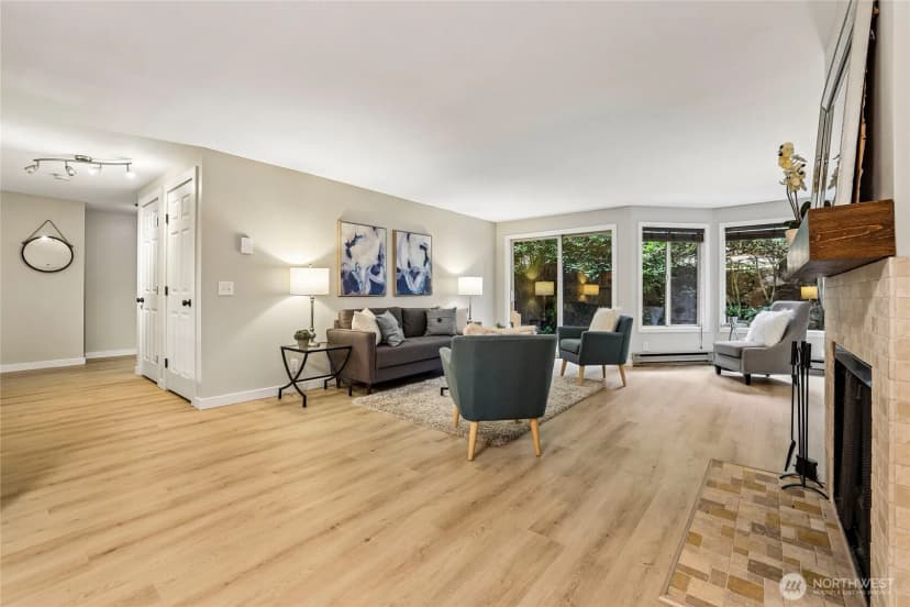 Property photo for 1250 Taylor Avenue N #102, Seattle photo 4