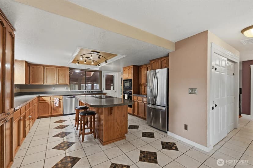 Property photo for 5704 69th Avenue Ct W, University Place photo 7