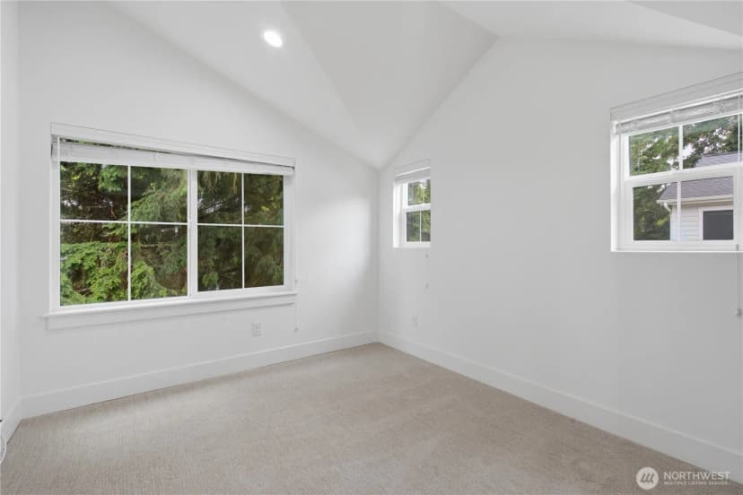 Property photo for 11505 112th Court Ne, Kirkland photo 16