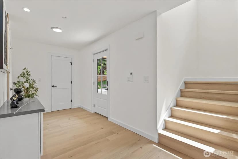 Property photo for 228 Sw 183rd Street, Normandy Park photo 16