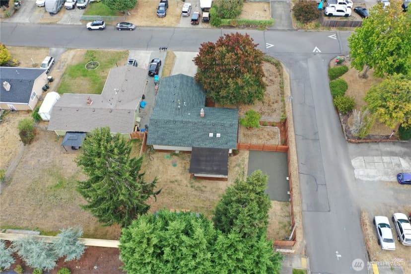Property photo for 7537 Ne 12th Avenue Ne, Olympia photo 8