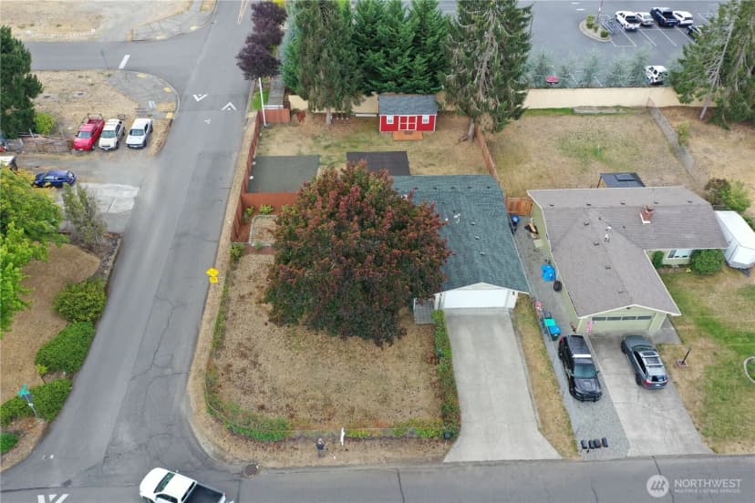 Property photo for 7537 Ne 12th Avenue Ne, Olympia photo 7