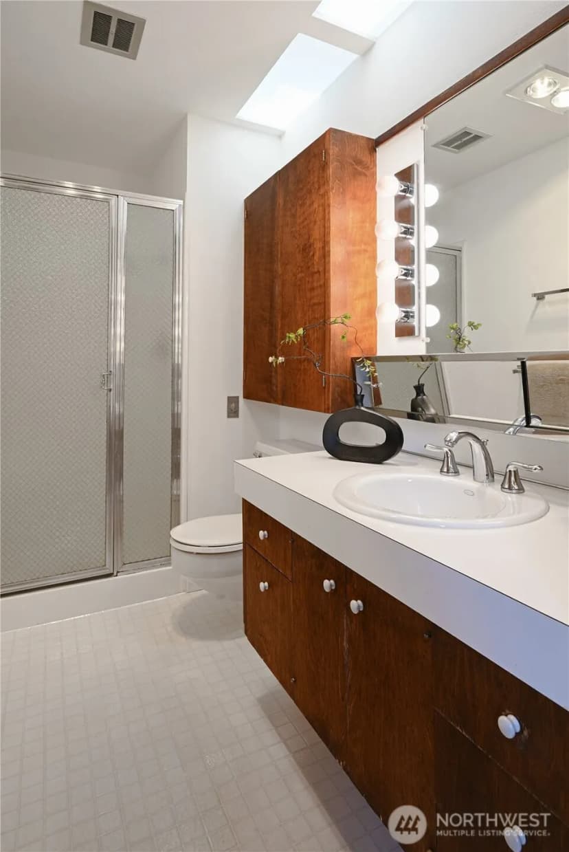 Property photo for 2383 Nw 89th Place, Seattle photo 21