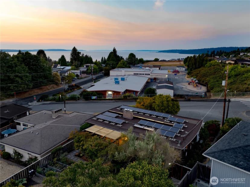 Property photo for 2383 Nw 89th Place, Seattle photo 29