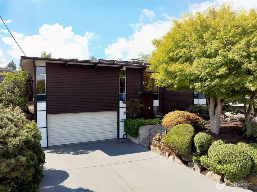 Property photo for 2383 Nw 89th Place, Seattle photo 2