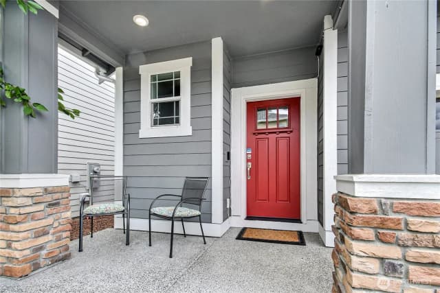 Property photo for 30103 219th Place Se, Kent photo 2