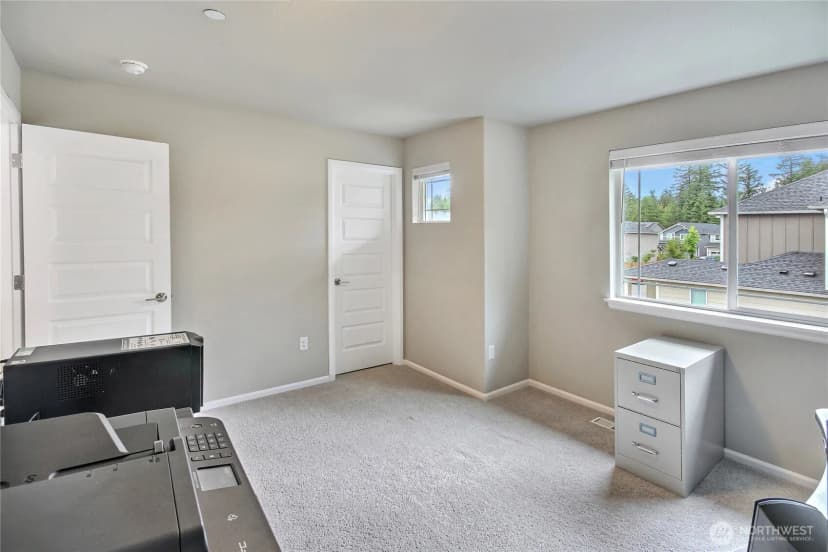 Property photo for 30103 219th Place Se, Kent photo 27