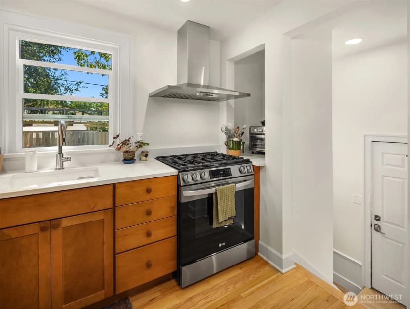 Property photo for 323 Nw 83rd Street, Seattle photo 15