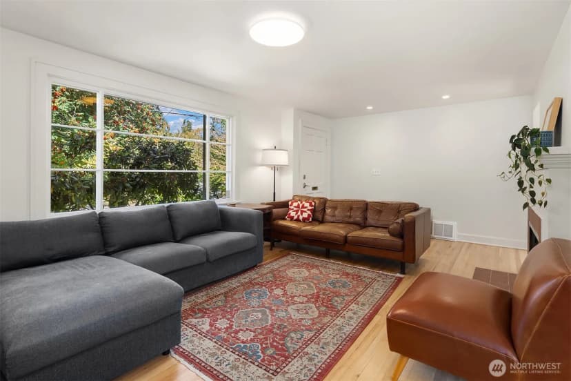 Property photo for 323 Nw 83rd Street, Seattle photo 6